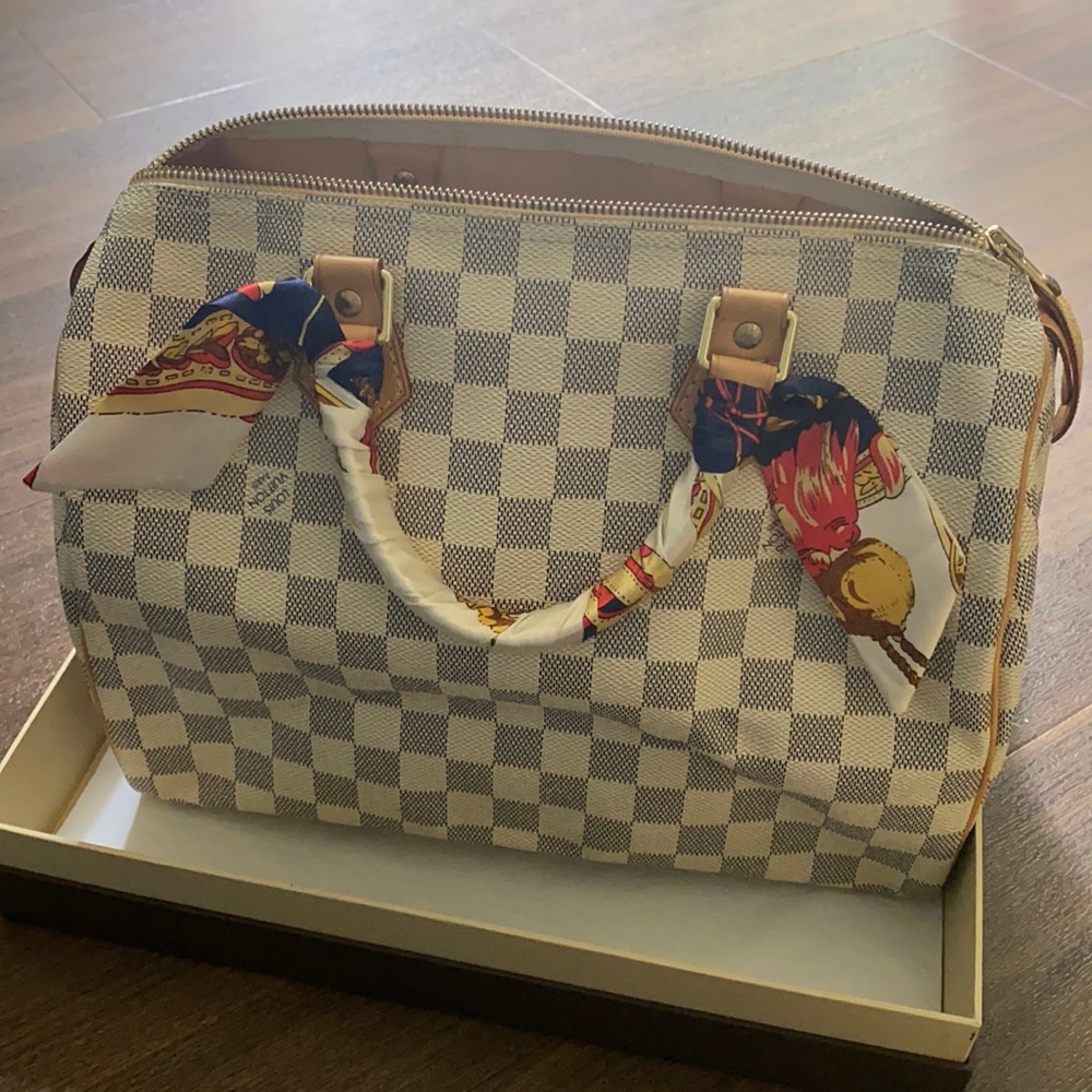 Louis Vuitton Speedy 30